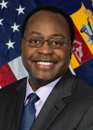 File:James E. Williams official photo (cropped).png