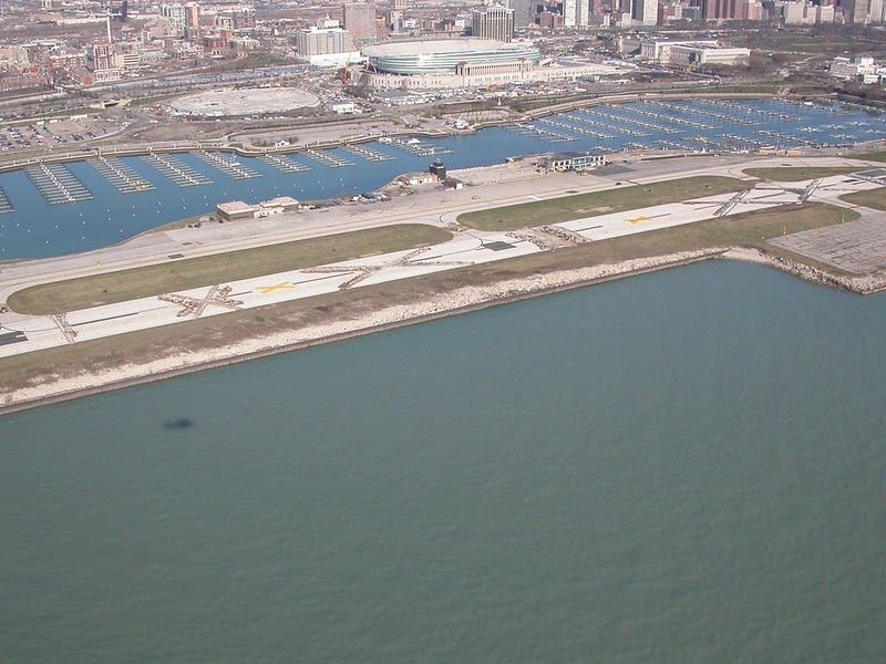 File:Meigs field runway4.JPG