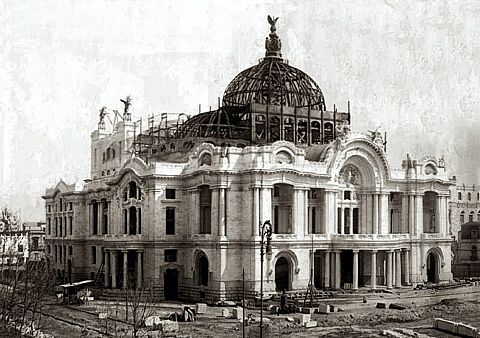 File:Palacio de Bellas Artes, Mexico City, 1915.jpg