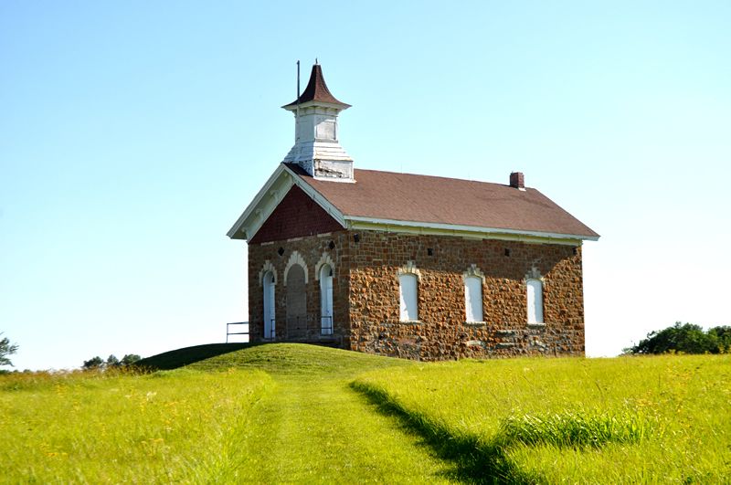 File:Arvonia Schoolhouse, Arvonia, Kansas.jpg