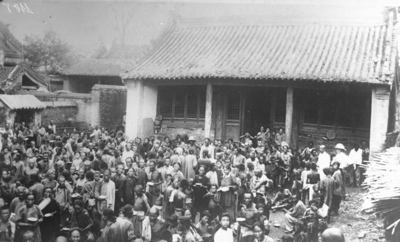 File:Bundesarchiv Bild 102-12231, China, Überschwemmungsopfer.jpg