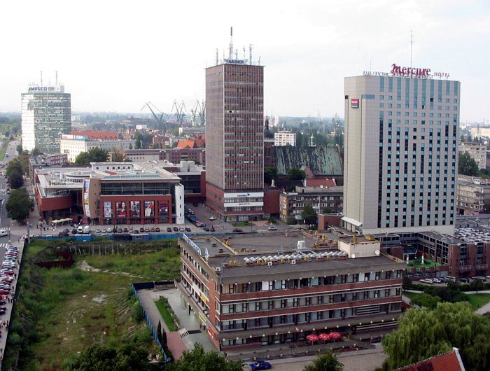 File:Gdansk skyscrapers 2004 ubt.jpeg