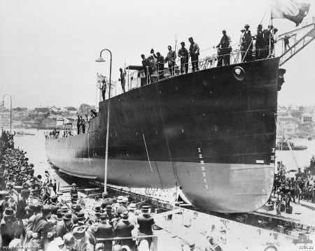 File:HMAS Swan launching 1915 AWM 305522.jpeg