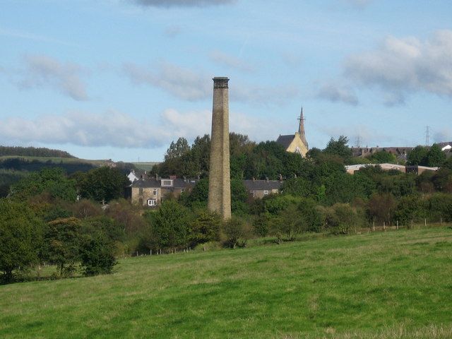 File:Old Chimney - geograph.org.uk - 567566.jpg