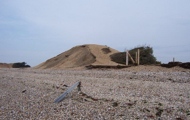 File:Shingle Mound-Browndown - geograph.org.uk - 725527.jpg