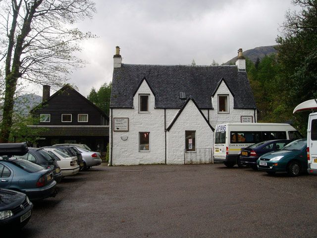 File:The Clachaig Inn.jpg