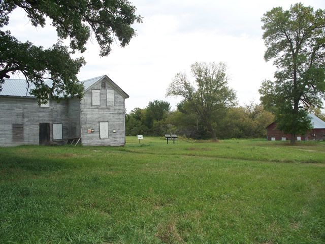 File:Fort Dufferin National Historic Site.jpg