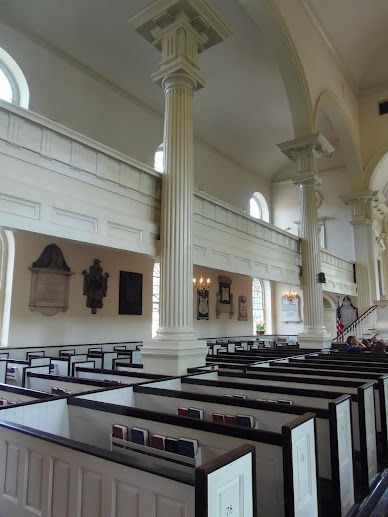 File:Interior, Christ Church, Philadelphia.jpeg