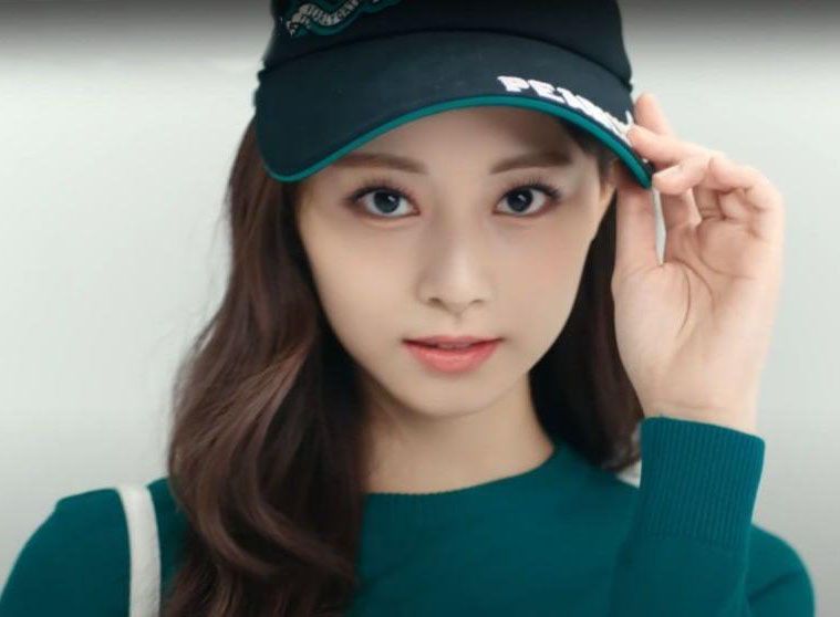 File:Tzuyu in 2022.jpg