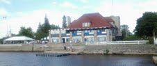 File:Britannia Yacht Club Clubhouse & Marquis tent.jpg