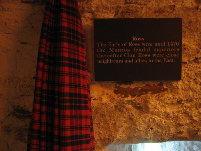 File:Clan Ross tartan in Clan Munro exhibition.jpg