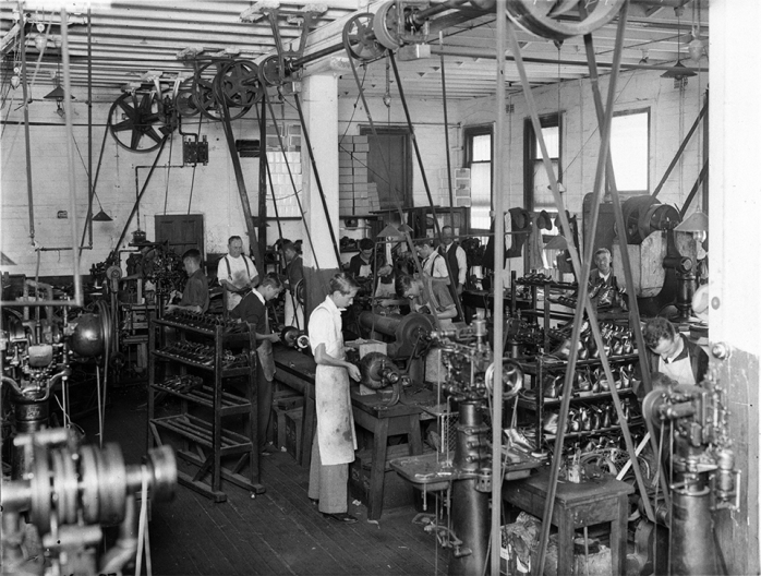 File:Erskineville Bootmaking School, March 1933.png