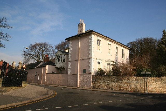 File:Hilton House - geograph.org.uk - 105008.jpg