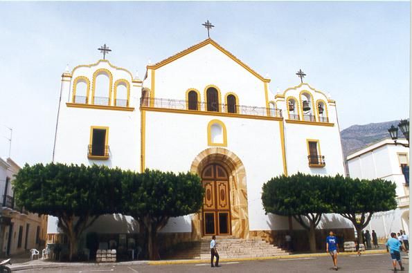 File:Iglesia de Dalias.jpg