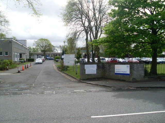 File:Lightburn Hospital - geograph.org.uk - 1266124.jpg