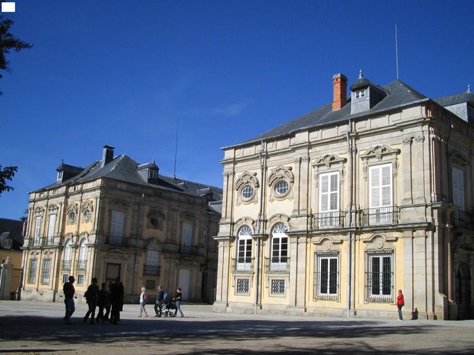 File:Palacio de La Granja.pav.3.jpg