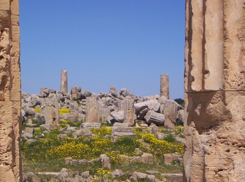 File:Selinunte ruins.jpg