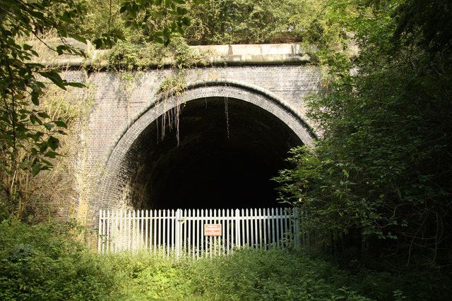 File:Toft Tunnel, Lincolnshire (geograph 3136755).jpg