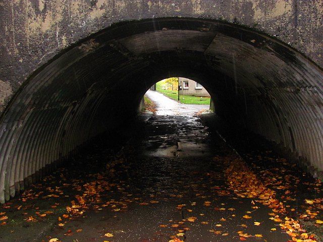 File:Underpass, North Carbrain Road, Cumbernauld.jpg