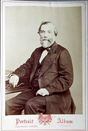 File:Alphonse Esquiros vers 1869.jpg