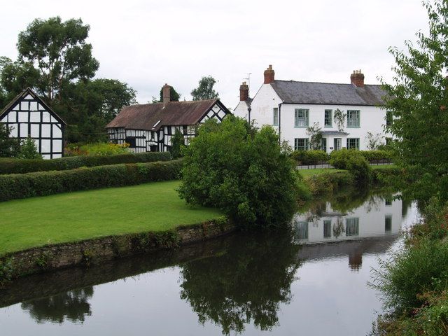 File:Eardisland Village scene (geograph 945126).jpg