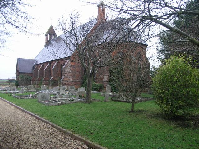 File:Fenland Church - geograph.org.uk - 316541.jpg