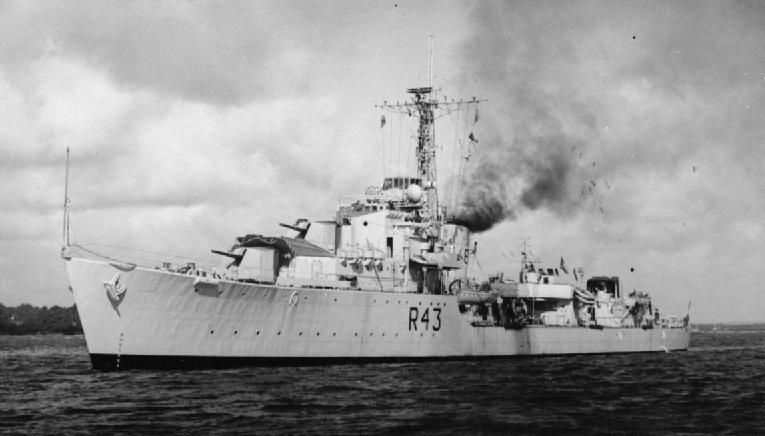 File:HMS Comus 1945 IWM FL 2935.jpg