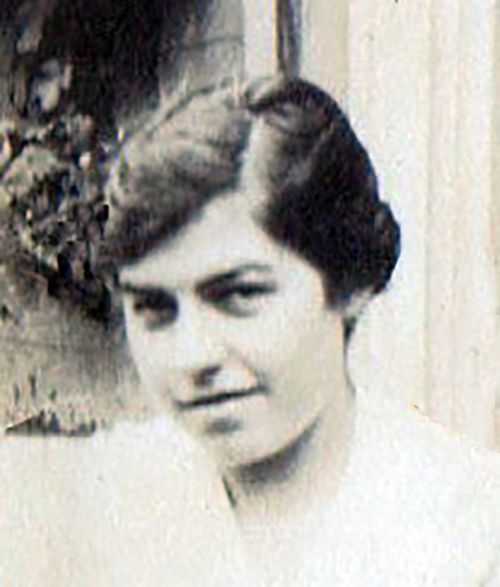 File:Janet Welch 1915.jpg