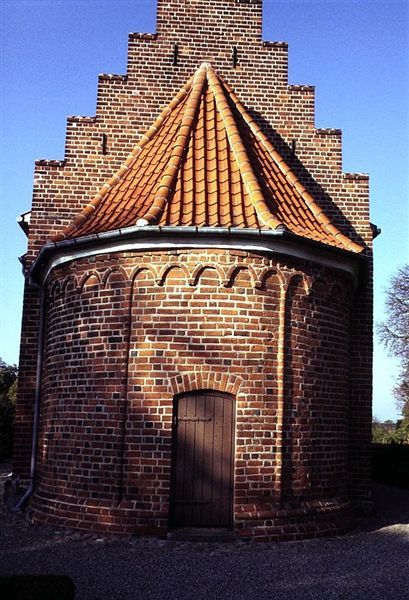 File:Nordenskirker Tillitse(05).jpg