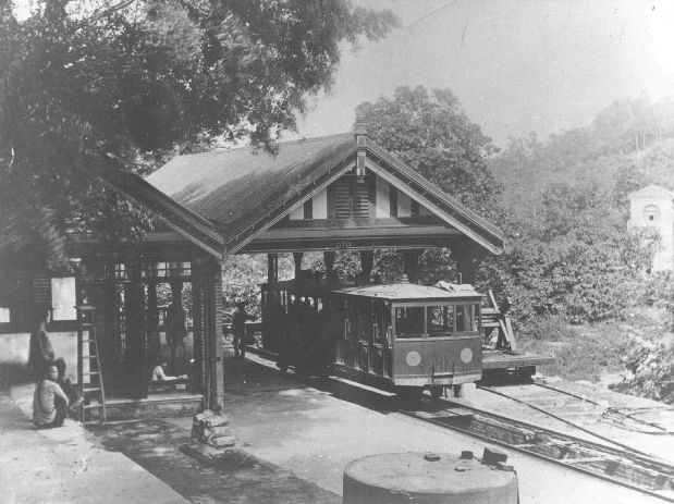 File:Peak tram 1890.jpg