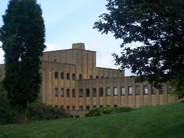 File:Prinknash Abbey - geograph.org.uk - 999711.jpg