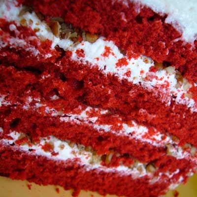 File:Red velvet cake flickr habitatgirl.jpg