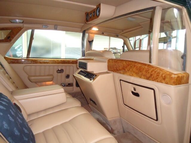 File:1993 Bentley Turbo R LWB limousine 7954752566.jpg