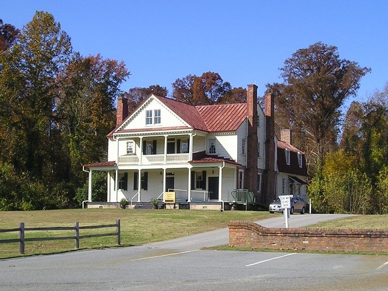 File:Boykins Tavern, Isle of Wight County, VA.jpg