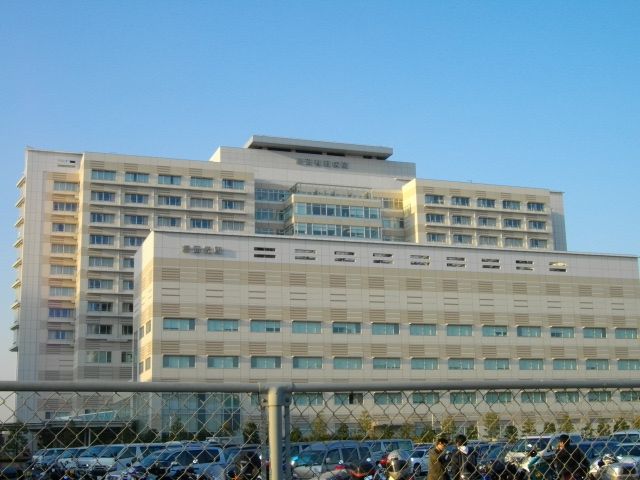 File:Cancer Institute Hospital Ariake.JPG