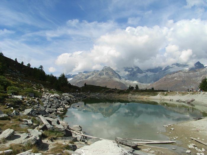 File:Grünsee (Zermatt).jpg