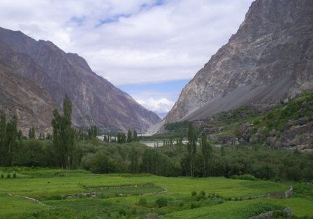 File:Hassanabad Chorbat Baltistan Iftikhar Ali Baltistani.jpg