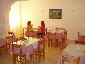 File:Hotel Kymata Breakfast room.jpg