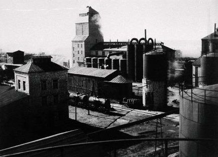 File:Kohtla-Järve Shale Oil Extraction Plant (1937).jpg