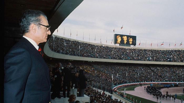 File:Mohammadreza Pahlavi 1974 Asian Games.jpg