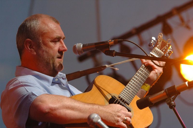 File:Musician Bob Fox (161117219).jpg