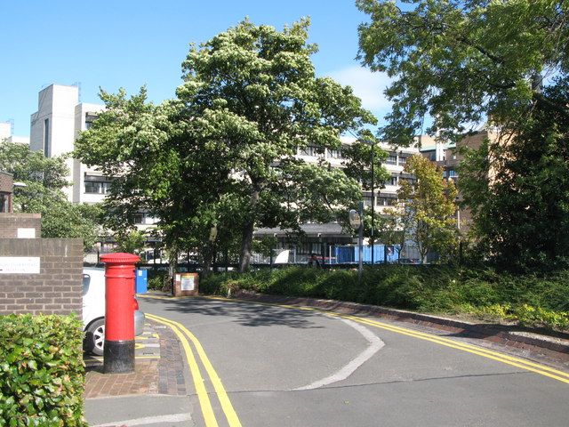 File:Newcastle Dental Hospital, 14 September 2010.jpg