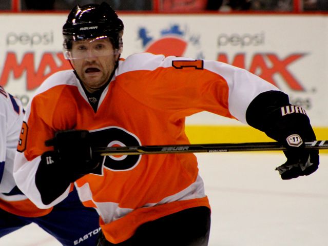 File:Scott Hartnell 2010-10-30.jpg