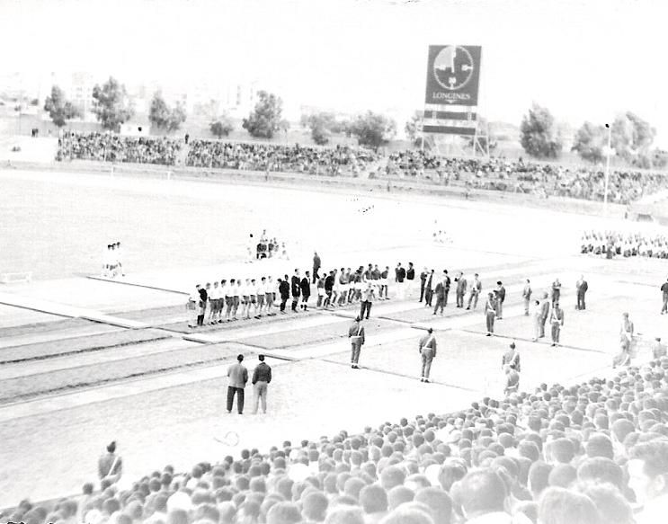 File:Stade d'honneur Maroc en 1961.jpg