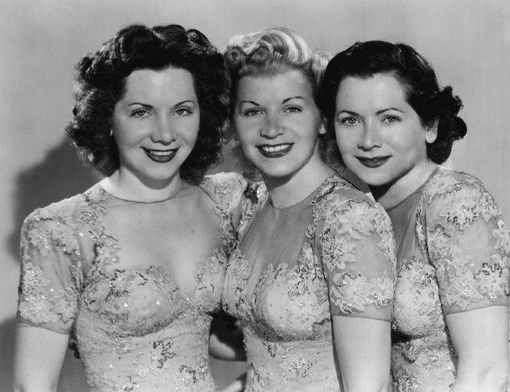 File:The Fontane Sisters Chesterfield Supper Club 1948.JPG