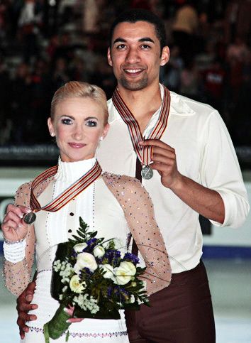 File:WC 2010 Savchenko and Szolkowy.jpg