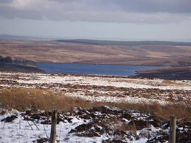 File:Waskerley Reservoir - geograph.org.uk - 1130280.jpg