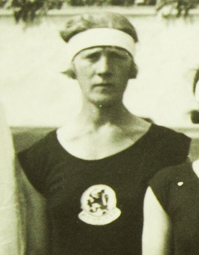 File:Alie van den Bos (1928).jpg