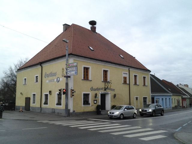 File:Gasthaus, Zum goldenen Kreuz 2013-02-02 08-18-29.jpg