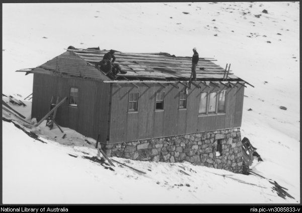 File:Lake Albina Ski Lodge 1951.jpg